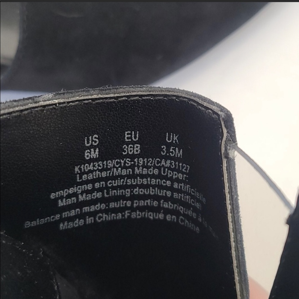 **DKNY velvet mule
